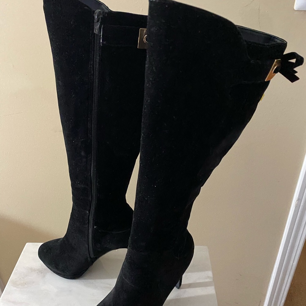 🌹SALE🌹. Black Suede boot